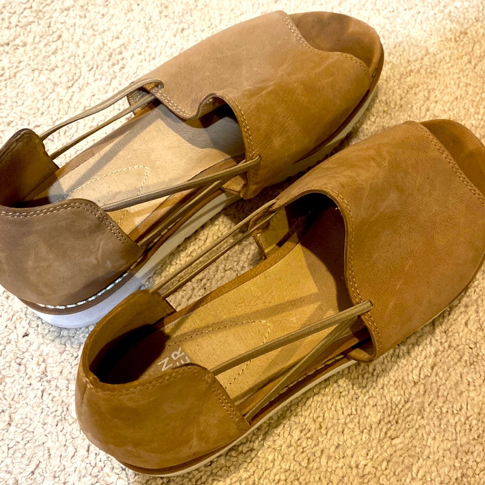 Slightly worn Eileen Fisher espradrilles